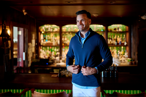 TABS Men's 1/4 Zip Pullover - Royal Navy Dockyard