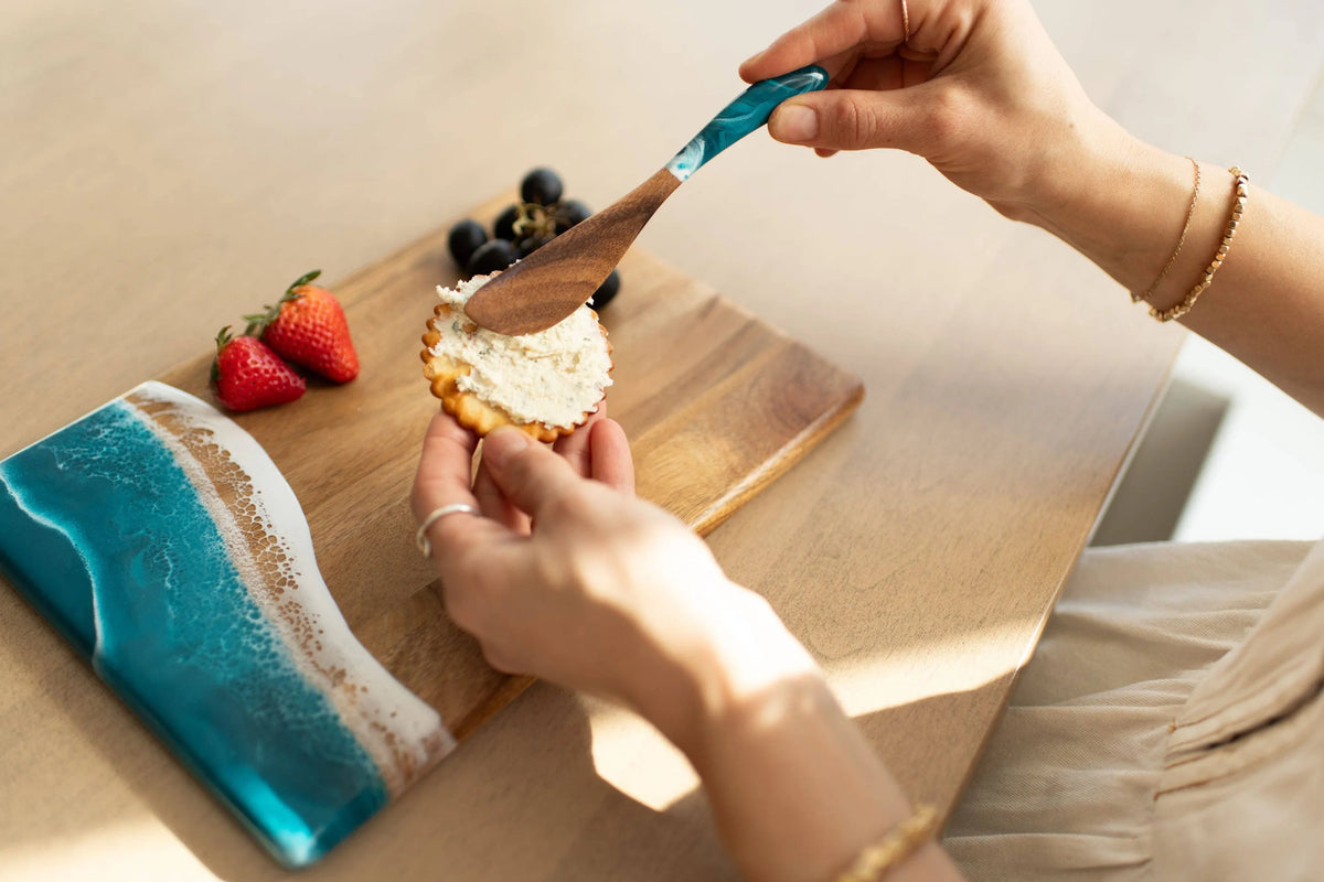 Lynn & Liana Designs Acacia Cheese Spreader - Ocean Vibes