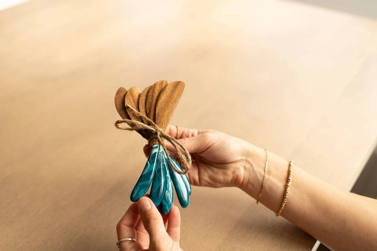 Lynn & Liana Designs Acacia Cheese Spreader - Ocean Vibes