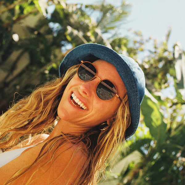 Sunski Baia Honey Sepia Polarized Sunglasses Round 47mm Sunski Baia Sunglasses | Uncrate Supply main image 4