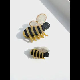 BDA Solar Eclipse Claw Hair Clip - Mini Bee