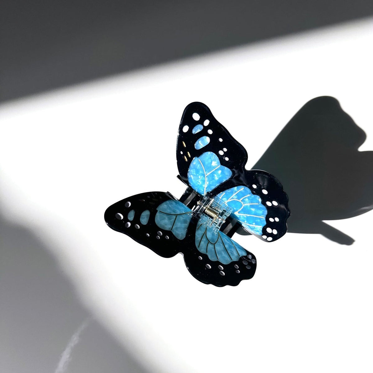 Solar Eclipse Monarch Butterfly Claw Hair Clip - Pale Blue