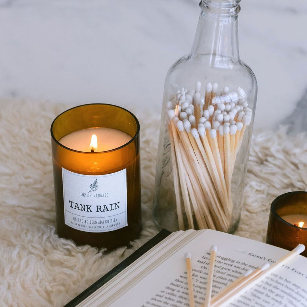 Limestone & Cedar Candle - Tank Rain